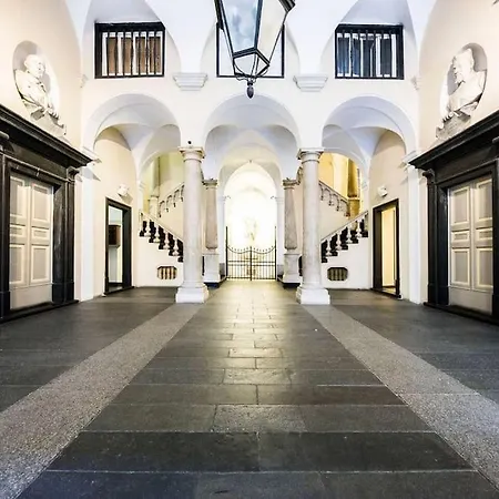 Loft Nel Cuore Del Centro Storico Acquario 3 Min. Apartment *